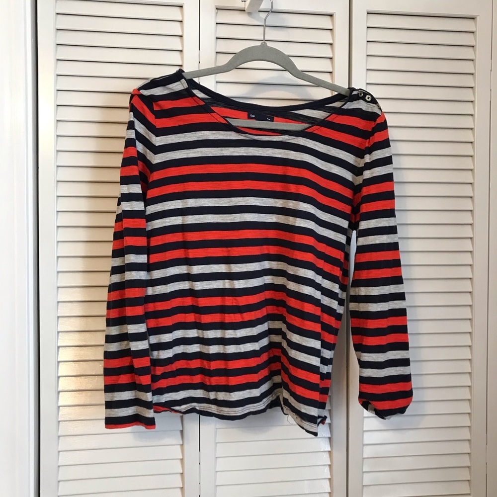 Long sleeve tee